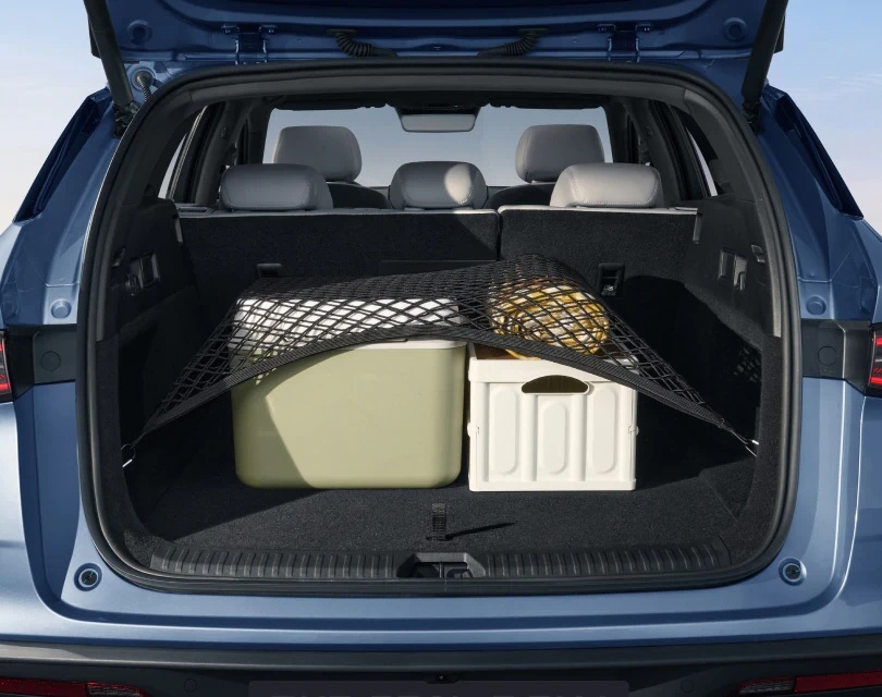 SEAL 6 DM-i boot space